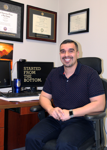 TSTC welcomes counselor in his dream job TSTCCounselor AlexGalan 72dpi 1 - TSTC welcomes counselor in his dream job