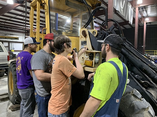TSTC Students Able to Find Internships and Job Opportunities in Diesel Equipment Technology 20 feb 2019 marshall DET 2 - TSTC Students Able to Find Internships and Job Opportunities in Diesel Equipment Technology
