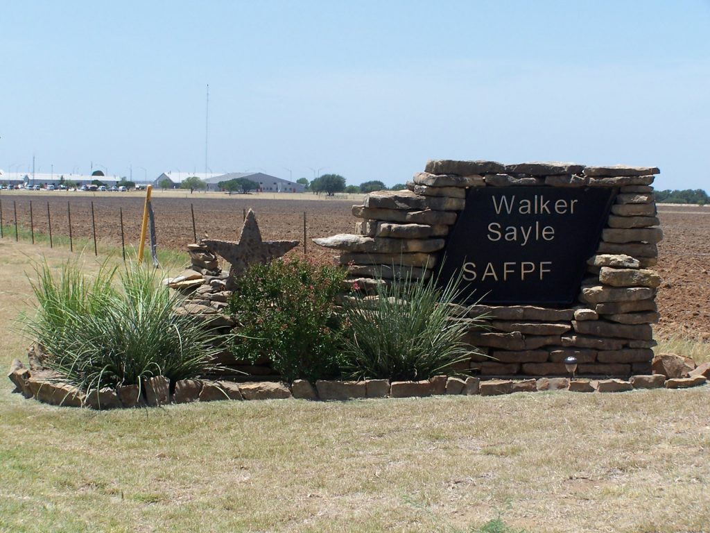 TSTC Program Partners with Walker Sayle Unit to Combat Substance Abuse 100 5463 1024x768 - TSTC Program Partners with Walker Sayle Unit to Combat Substance Abuse