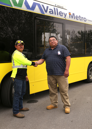 TSTC, Valley Metro partner to meet industry needs TSTC ValleyMetro BusDonation 72dpi - TSTC, Valley Metro partner to meet industry needs