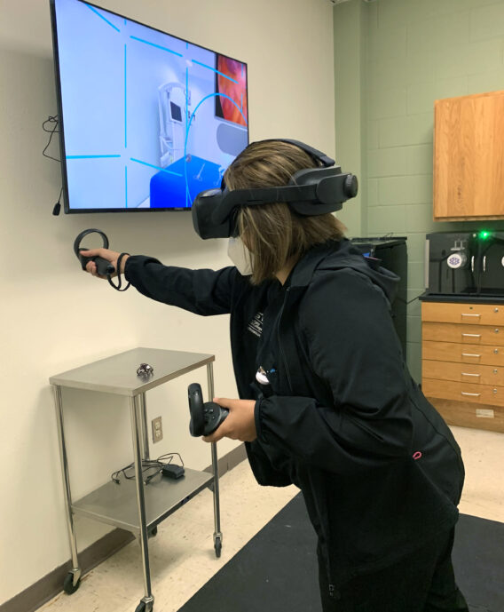 TSTC Surgical Technology students explore new virtual reality - TSTC