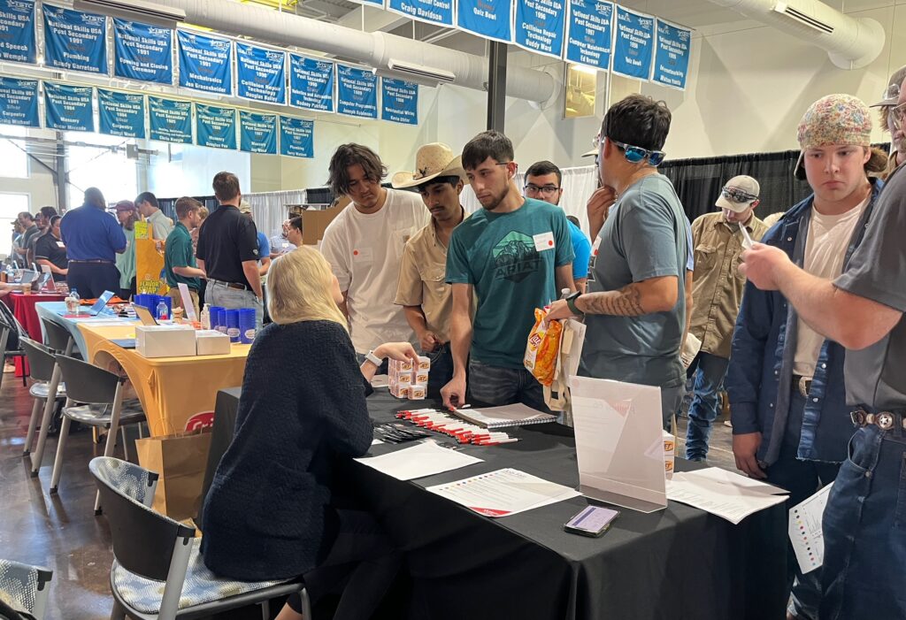 TSTC students, alumni meet prospective employers at Fall 2022 Industry