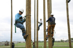 2R7A0825 300x200 - Website ranks TSTC’s Electrical Lineworker program best in US