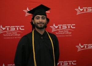 2R7A9666 1 300x216 - TSTC graduate motivated by father’s encouragement in new career