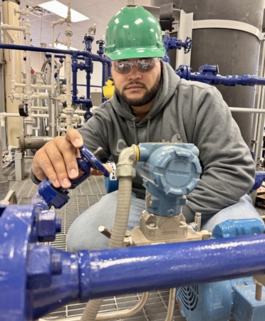 Jaylin Grant enrolled in TSTC’s Process Operations program to utilize the work experience that he gained during his time in the U.S. Navy. (Photo courtesy of TSTC.)